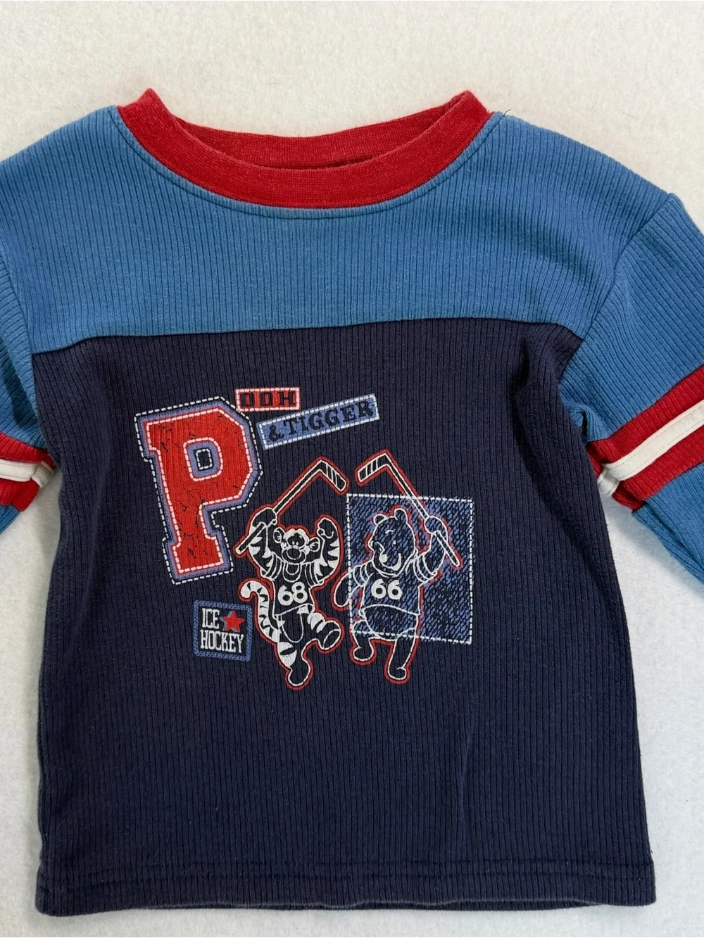 VTG Disney Y2K  Winnie the Pooh & Friends  Kids Long-Sleeve Hockey Graphic Top